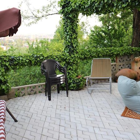 Picnic Hostel Kutaisi Exterior foto